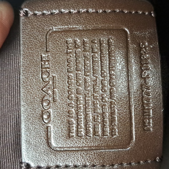 Coach Crosby 21 Carryall Chalk Crossgrain Leather Convertible Satchel  F11925 - Picture 9 of 16